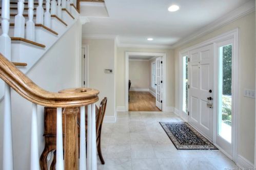 176 Marshall Ridge Rd, New Canaan, CT 06840-6137