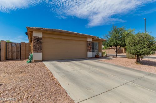 2009 Tanner Ranch Rd, Queen Creek, AZ 85142-4802