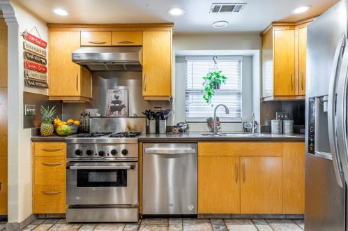 1216 Glenbrook Way, Modesto CA  95355-3676 exterior
