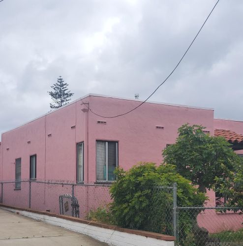 1010 15th St, National City, CA 91950-4707
