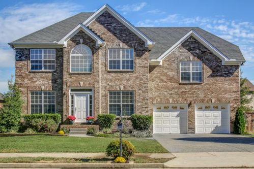 122 Mckain Xing, Hendersonville, TN 37075-6733