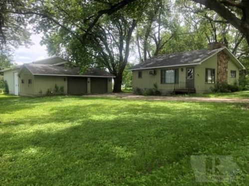 402 Park Ave, Ventura, IA 50482-5050