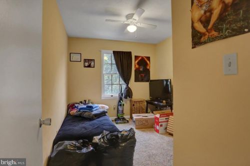 4 Holly Ct, Lees Cross Roads PA  17257-8749 exterior