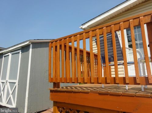 110 Deerfield Dr, Souderton PA  18964-1918 exterior