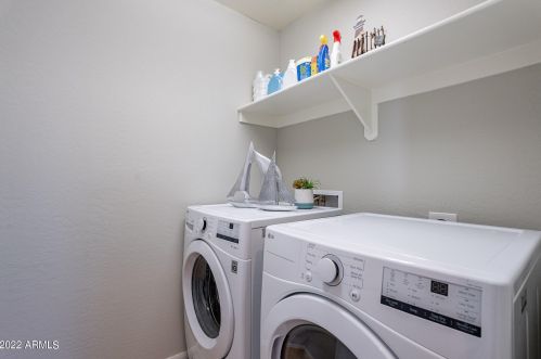 2015 Lindrick Dr, Gilbert AZ 85298-7421 exterior