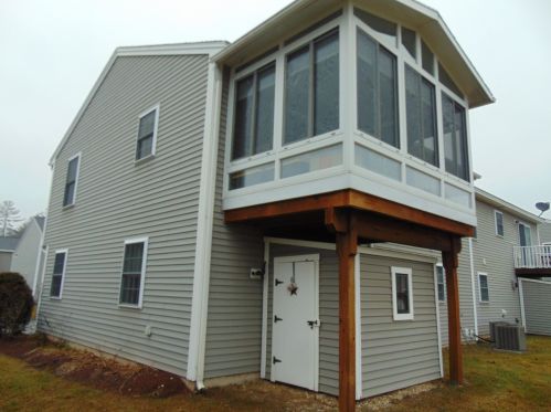 12 Red Sox Ln, Raymond, NH 03077-1289