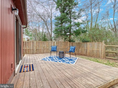 11308 Gatesborough Ln, Herndon VA 20191-3605 exterior