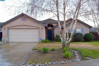 2513 Vine Ct, Visalia, CA 93291-3173