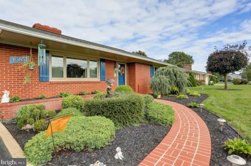 10851 Grindstone Hill Rd, Upton, PA 17225-9507