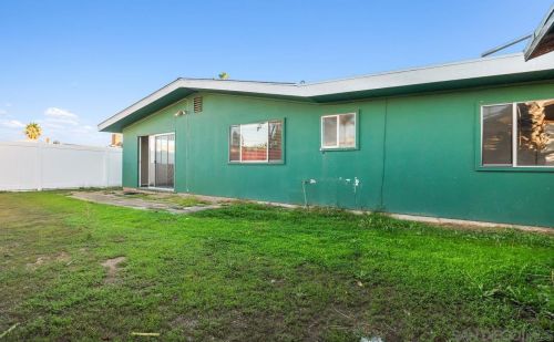 3812 Conrad Ave, San Diego CA 92117-2018 exterior