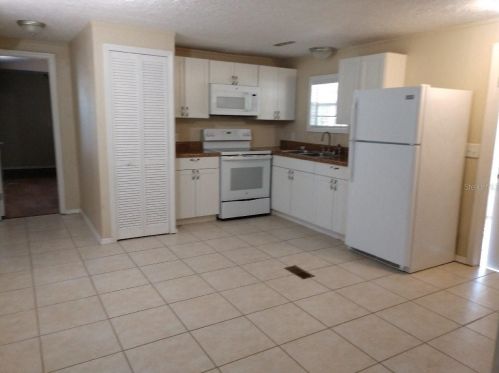 16661 102nd Court Rd, Summerfield, FL 34491-8608