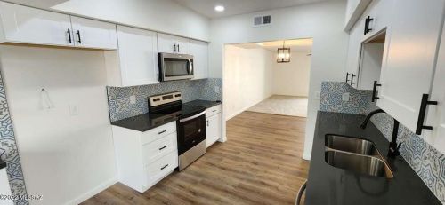 6067 Fairmount St, Tucson, AZ 85712-4345
