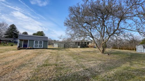 275 Willow Dr, Zanesville OH  43701-1252 exterior