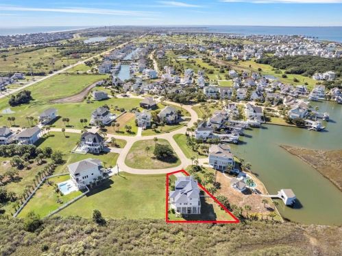 3615 Foremast Dr, Galveston, TX 77554-6297