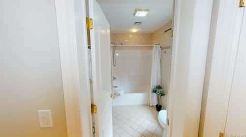 5 Amanda Ct, White Plains NY  10607-2418 exterior