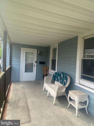 1011 3rd St, Florence, NJ 08518-1001