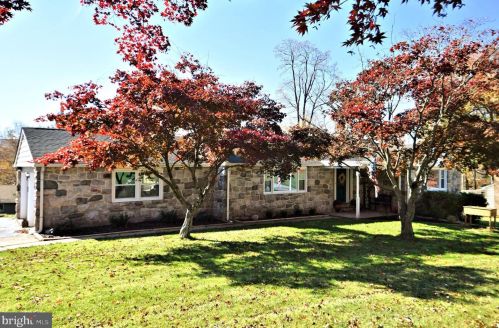 1472 Timberline Dr, Pottstown PA  19465-7234 exterior