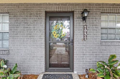2952 Sir Hamilton Cir, Titusville, FL 32780-4947