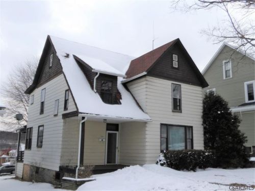 1108 Cambria Ave, Windber, PA 15963-1518