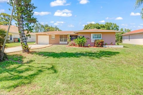 313 14th Ter, Cape Coral, FL 33909-1253