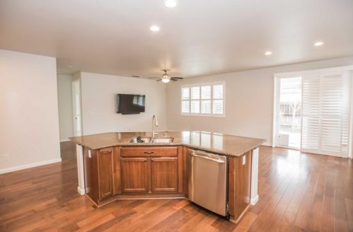 9950 Kennet Way, Elk Grove CA  95757-5118 exterior