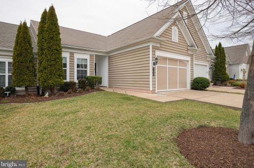 181 Castle Hill Dr, Fredericksburg, VA 22406-5455