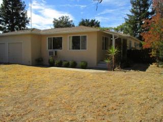 13251 Quito Rd, Saratoga, CA 95070-4728