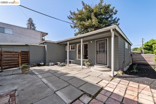 3012 Fulton St, Berkeley CA  94705-1805 exterior