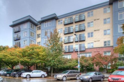 1620 Belmont Ave, Seattle WA  98122-2308 exterior