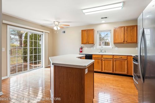 16 Wellington Ln, Lakewood NJ  08701-5736 exterior