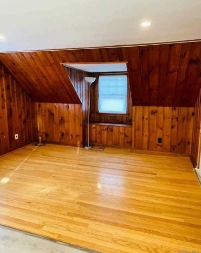 146 Colonial Ave, Williston Park NY  11596-1527 exterior