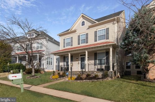 14240 Catbird Dr, Gainesville, VA 20155-5858