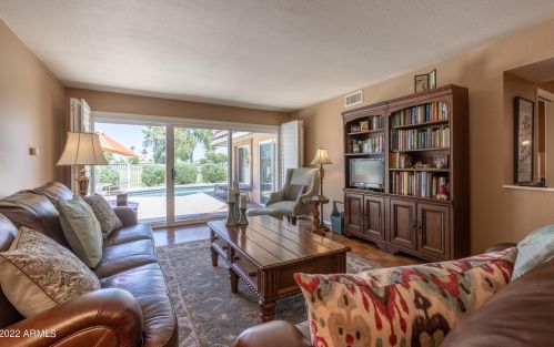 15213 Cameo Dr, Sun City AZ  85351-2001 exterior