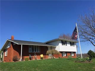 6605 Everhart Rd, Newcomerstown, OH 43832-9131