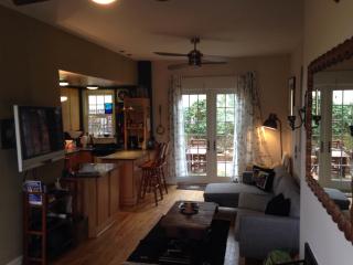 1250 27th St, Washington DC  20007-3312 exterior