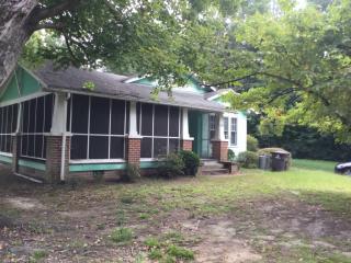 151 Greenvalley Rd, Winston Salem, NC 27106-4811