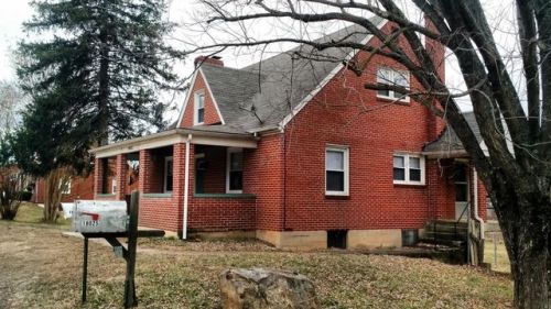 18025 Stewartsville Rd, Vinton, VA 24179-5428