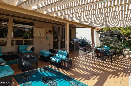 17979 Petrified Forest Dr, Sun City AZ 85374-6285 exterior