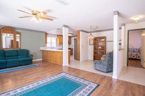 7461 Wynndel Way, Elk Grove CA  95758-1084 exterior