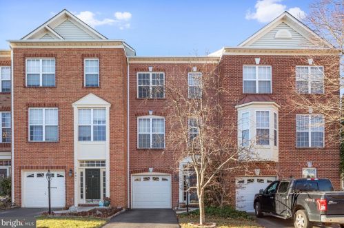 13002 Park Crescent Cir, Herndon, VA 20171-2819