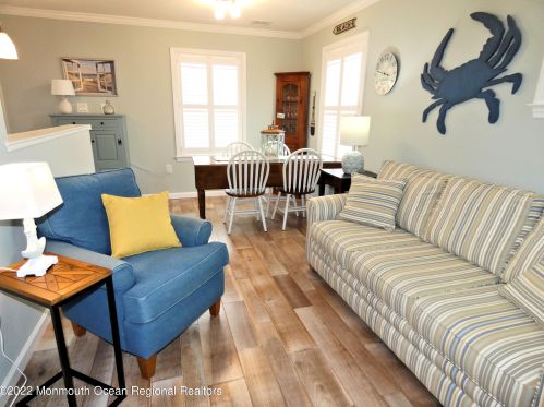 34 Kingfisher Way, Lavallette, NJ 08735-1311