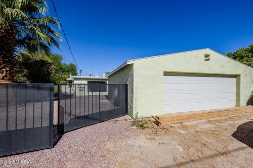 341 Tucson Blvd, Tucson AZ 85713-2065 exterior
