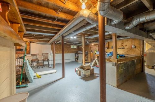 14 Boulder Rdg, Danbury CT  06811-3144 exterior