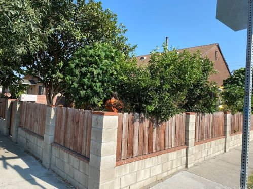 1802 San Vincente St, Compton CA  90221-2353 exterior