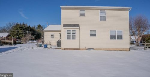 1749 Walnut St, Lansdale PA  19446-1136 exterior