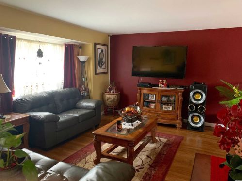 23 Colorado Ave, Bayshore, NY 11706-5103