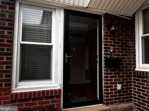 7169 19th St, Philadelphia, PA 19126-1509
