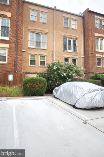 200 Justice Ct, Washington, DC 20002-5786