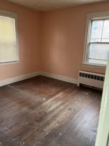 19 Pumgansett St, Providence RI  02908-2513 exterior