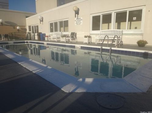 1 Landmark Sq, Rye Brook NY  10573-3348 exterior